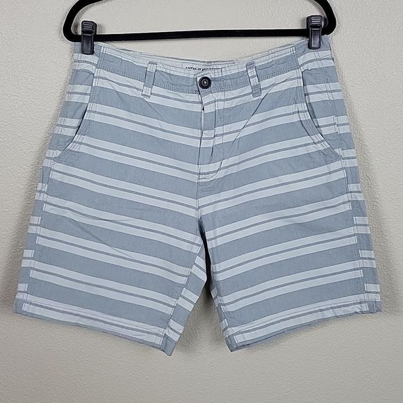 AEO Flat Front Prep Short, Size 33 - Picture 1 of 4